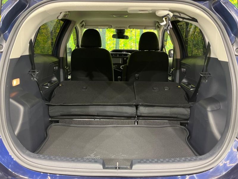 2018 Toyota Aqua DAA-NHP10 (UW-6a1ba71c9825f)[27]