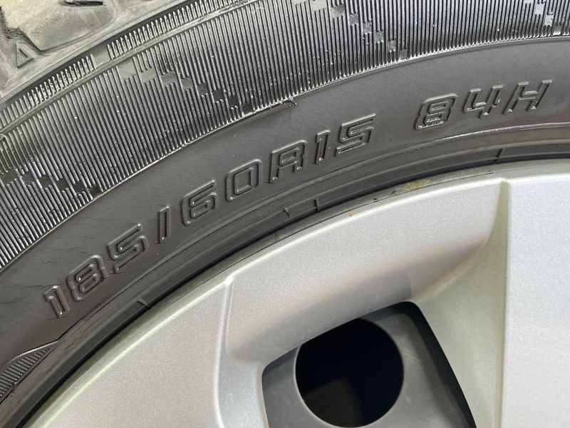 2016 Toyota Sienta DBA-NSP170G (UW-6a1ba72433b3d)[21]