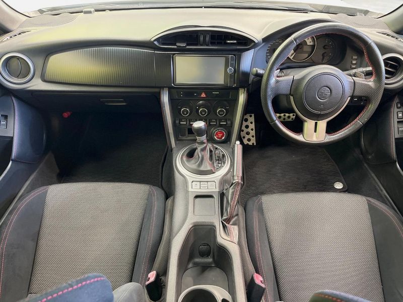 2012 Toyota 86 DBA-ZN6 (UW-6a1ba7707263c)[27]