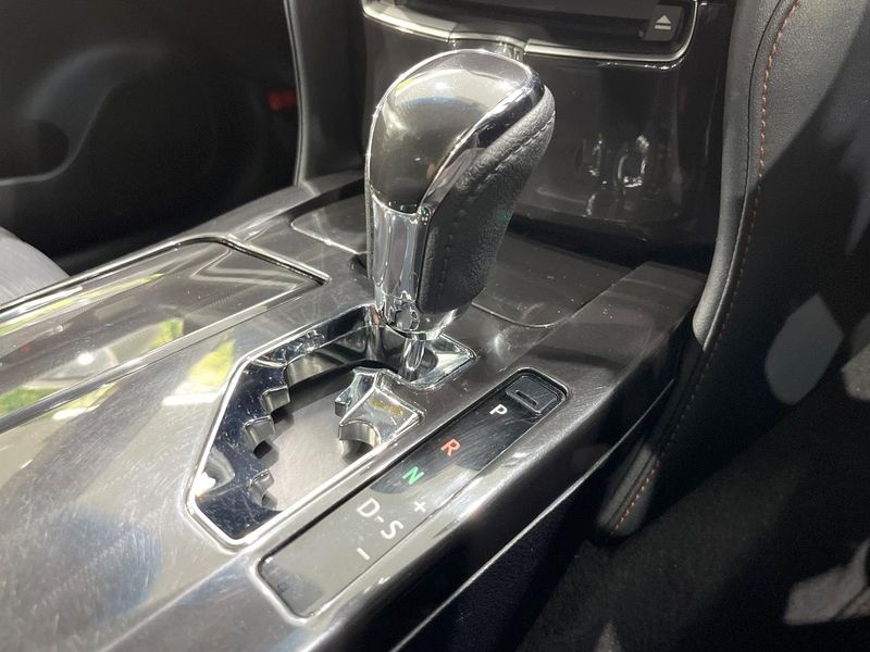 2015 Toyota Crown Hybrid DAA-AWS211 (UW-6a1e489e7e8ce)[28]