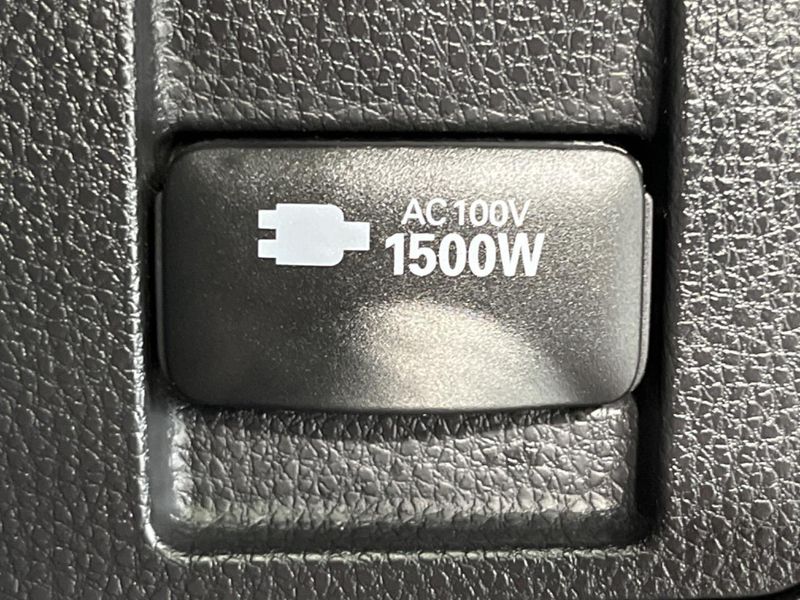 2021 Toyota Harrier Hybrid 6AA-AXUH80 (UW-6a1e48a6b0dd7)[24]