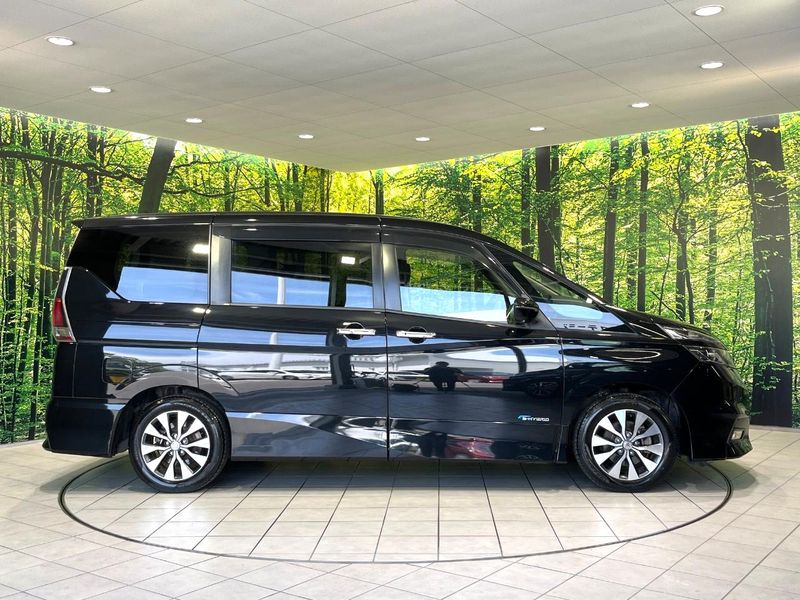 2016 Nissan Serena DAA-GFC27 (UW-6a1e48f454e90)[10]