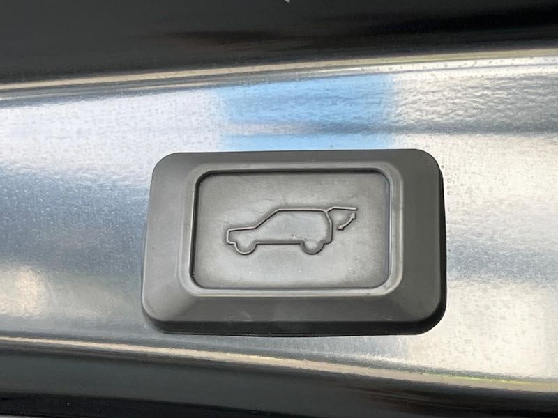 2019 Toyota RAV4 6BA-MXAA54 (UW-6a1e49dad37eb)[29]