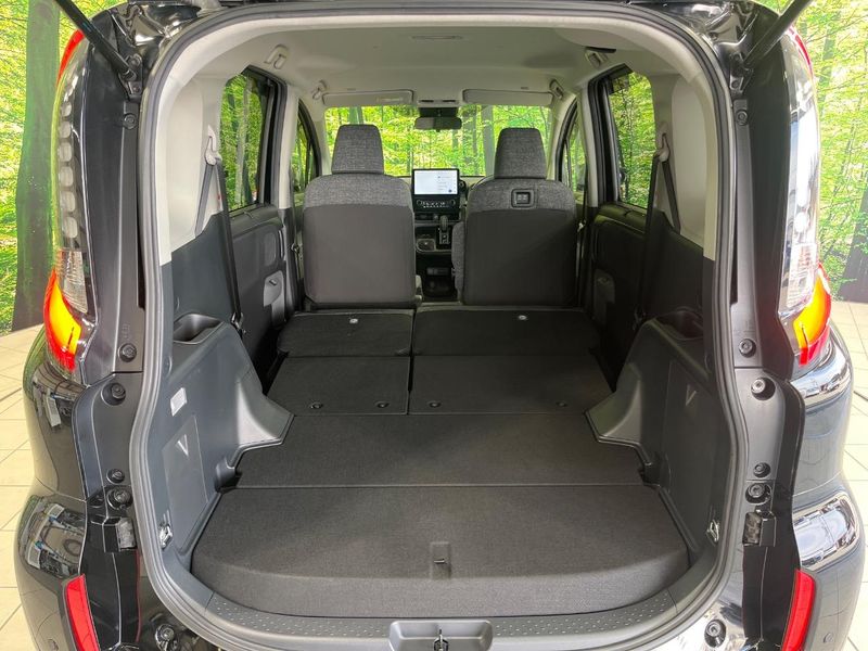 2023 Toyota Sienta 6AA-MXPL10G (UW-6a1e49f0909ff)[28]
