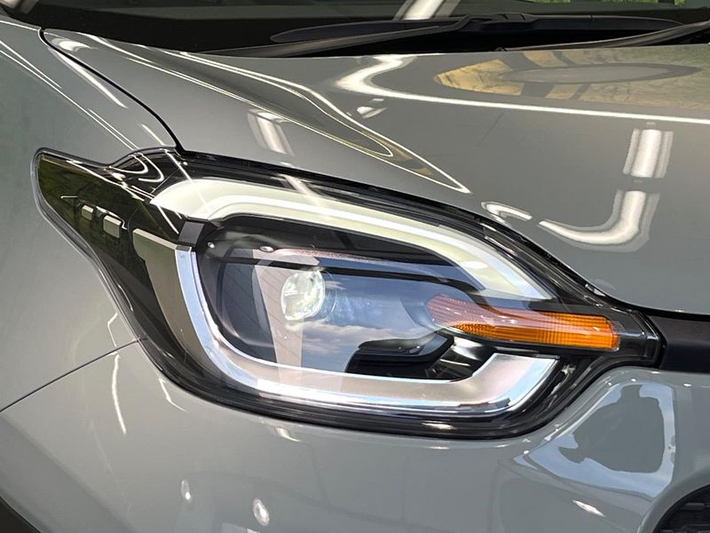 2024 Toyota Sienta 6AA-MXPL10G (UW-6a1e49f1b971f)[8]