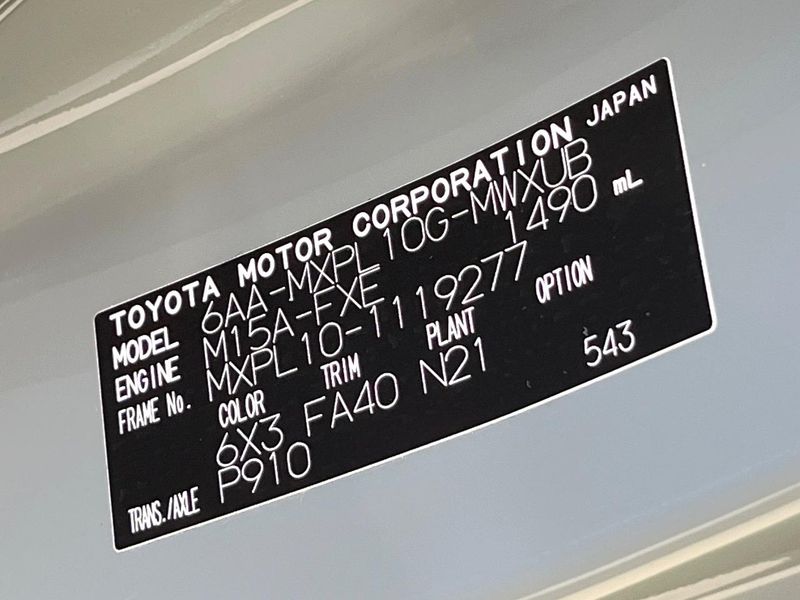 2024 Toyota Sienta 6AA-MXPL10G (UW-6a1e49f1b971f)[1]