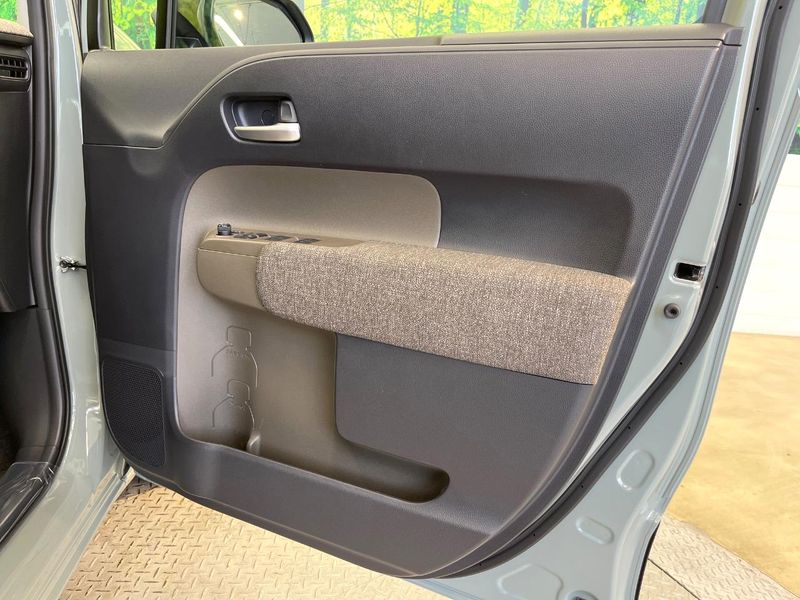 2024 Toyota Sienta 6AA-MXPL10G (UW-6a1e49f1b971f)[28]