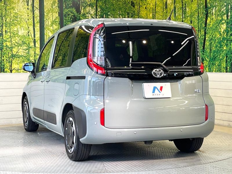 2024 Toyota Sienta 6AA-MXPL10G (UW-6a1e49f1b971f)[25]