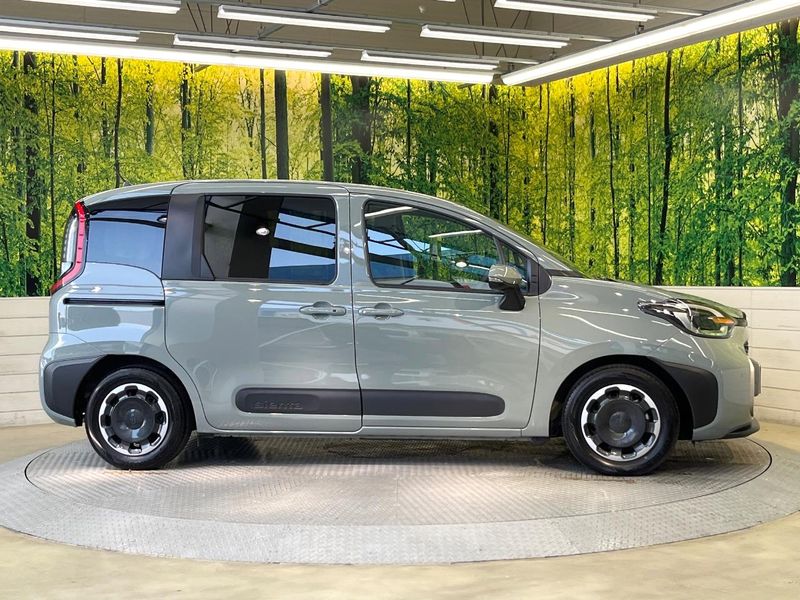 2024 Toyota Sienta 6AA-MXPL10G (UW-6a1e49f1b971f)[22]