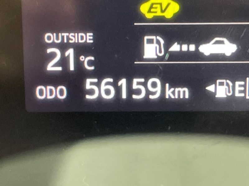 2018 Toyota Sienta DAA-NHP170G (UW-6a1e4a1661e95)[2]
