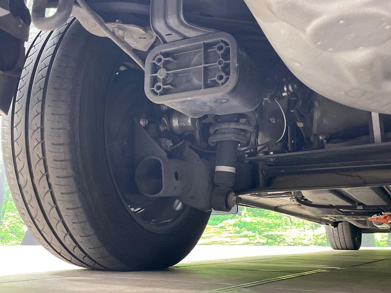 2018 Toyota Sienta DAA-NHP170G (UW-6a1e4a1661e95)[25]