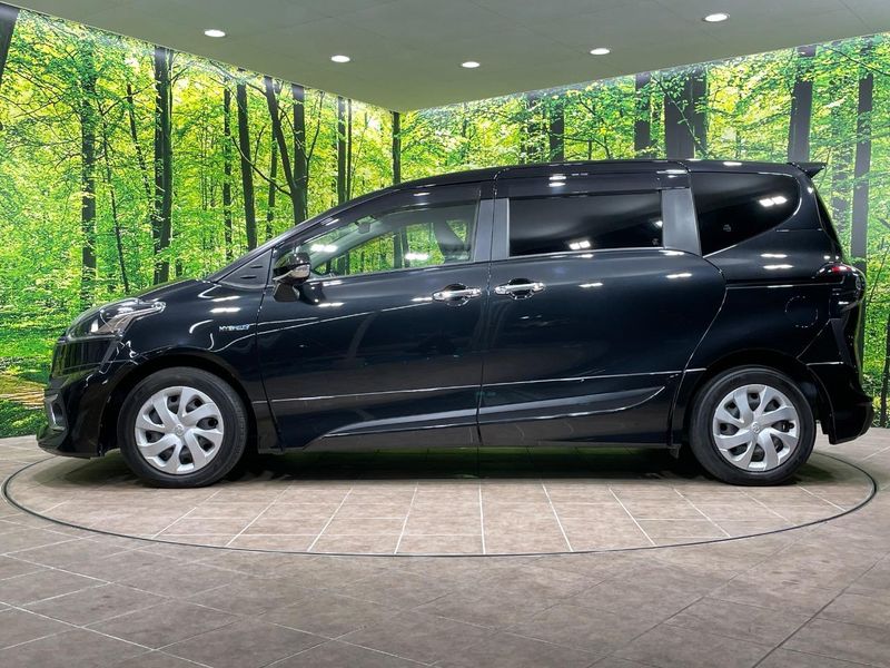 2018 Toyota Sienta DAA-NHP170G (UW-6a1e4a1661e95)[22]
