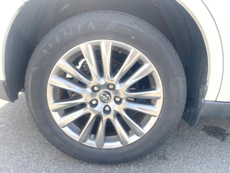 2017 Toyota Harrier DBA-ZSU60W (UW-6a1e4a8cc42e8)[10]