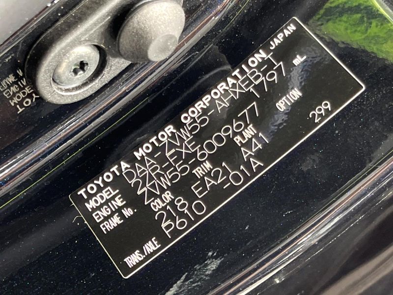 2019 Toyota Prius DAA-ZVW55 (UW-6a1e4aa0130b4)[1]