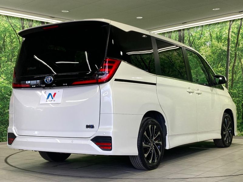 2023 Toyota Noah 6AA-ZWR90W (UW-6a1e4aac0b189)[8]