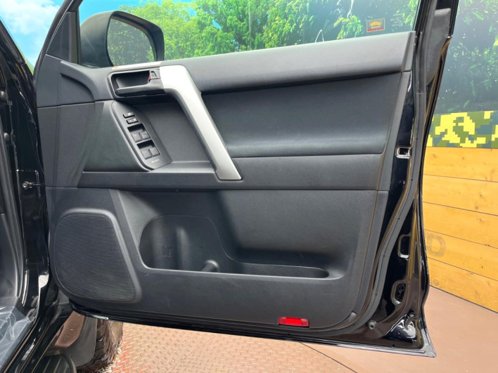 2020 Toyota Land Cruiser Prado 3DA-GDJ150W (UW-6a1f9a742f02d)[25]