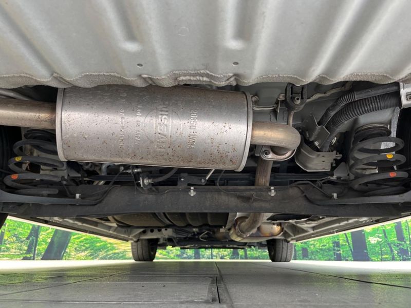 2017 Nissan Serena DAA-GFC27 (UW-6a1f9a782976d)[14]