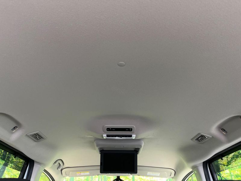2017 Nissan Serena DAA-GFC27 (UW-6a1f9a782976d)[20]