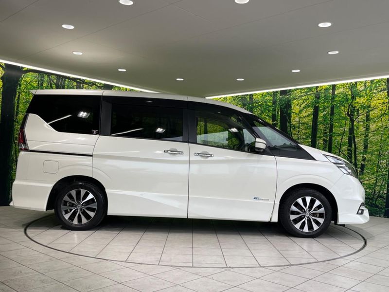 2017 Nissan Serena DAA-GFC27 (UW-6a1f9a782976d)[9]