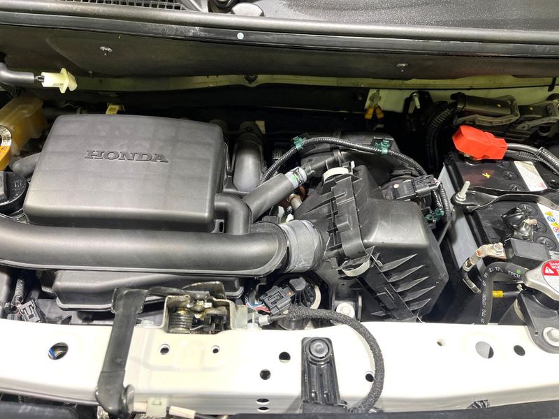 2021 Honda N-BOX CUSTOM 6BA-JF3 (UW-6a1f9abe90a4f)[8]