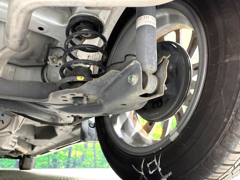 2021 Honda N-BOX CUSTOM 6BA-JF3 (UW-6a1f9abe90a4f)[22]