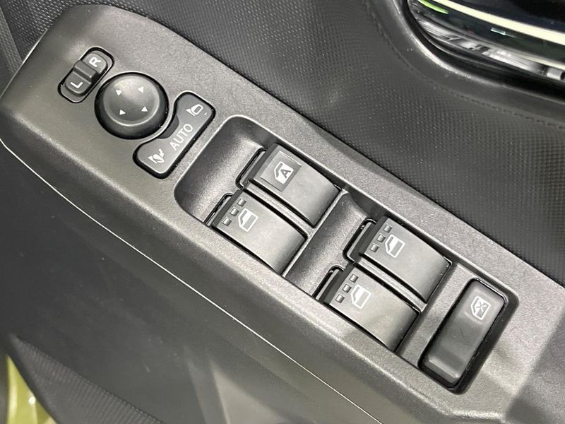 2022 Daihatsu Taft 5BA-LA900S (UW-6a1f9b14dddf0)[16]