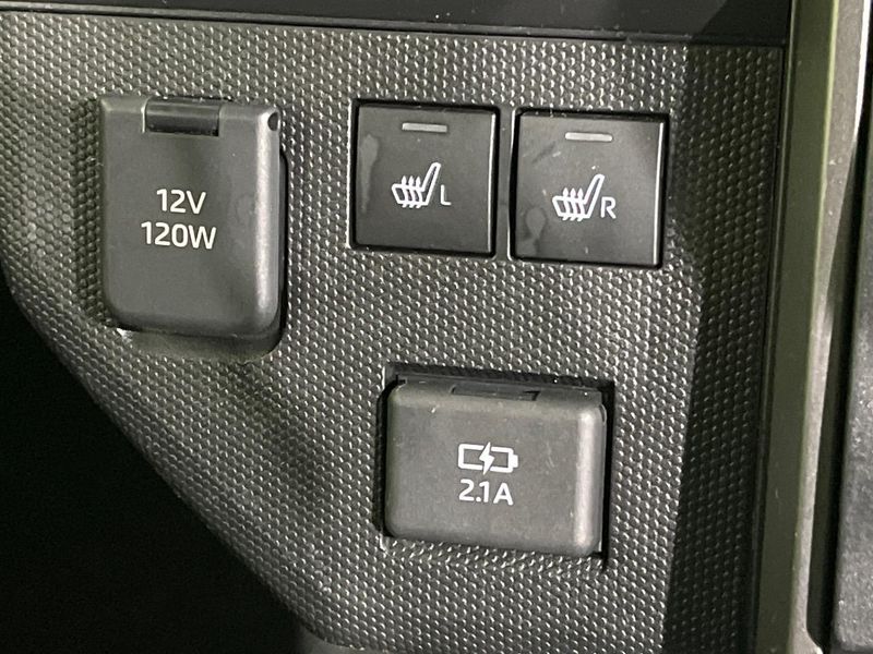 2022 Daihatsu Taft 5BA-LA900S (UW-6a1f9b14dddf0)[22]
