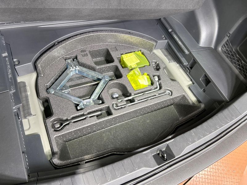 2021 Toyota RAV4 6BA-MXAA54 (UW-6a1f9b5bb0ad4)[25]