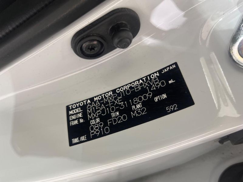 2023 Toyota Yaris Cross 6AA-MXPJ10 (UW-6a1f9b695c187)[1]