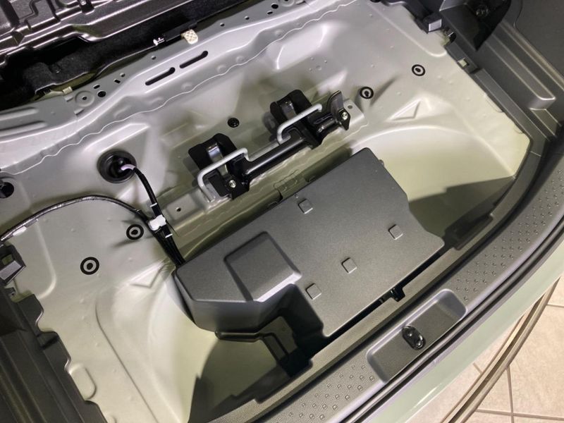 2026 Toyota Sienta 6AA-MXPL10G (UW-6a1f9b72c738a)[13]