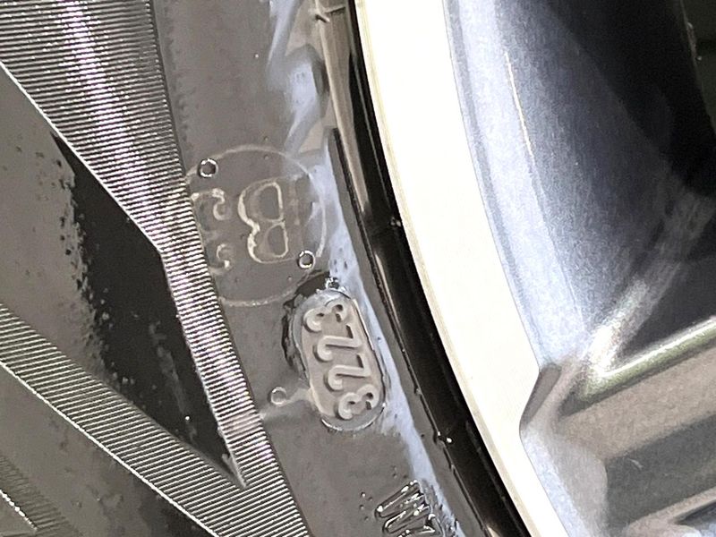 2016 Toyota Voxy DBA-ZRR80W (UW-6a1f9bedb4a4a)[18]