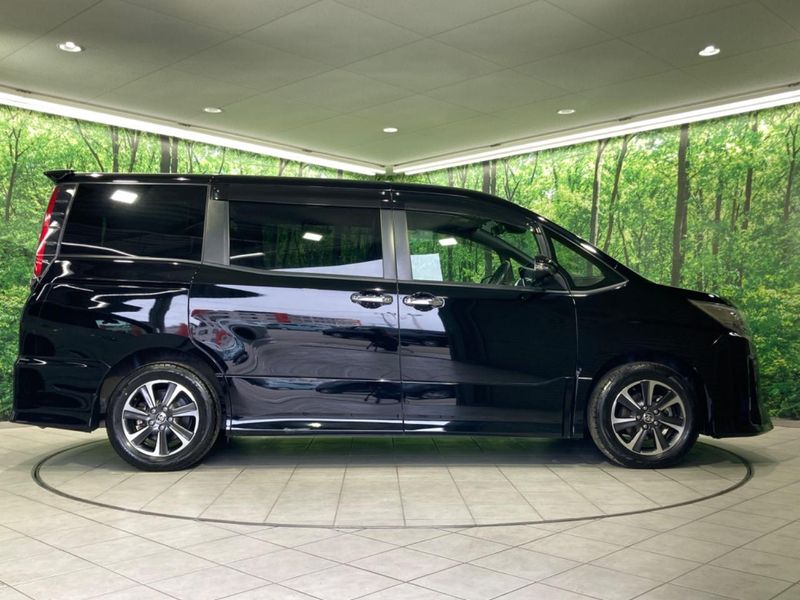 2019 Toyota Noah DBA-ZRR80W (UW-6a1f9bf2bffd2)[9]