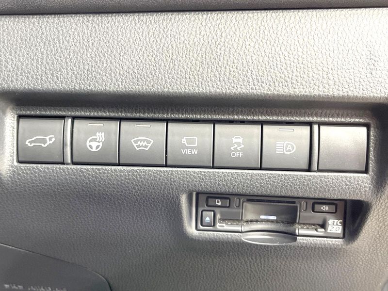 2024 Toyota Harrier Hybrid 6AA-AXUH80 (UW-6a20ebbb7a806)[29]