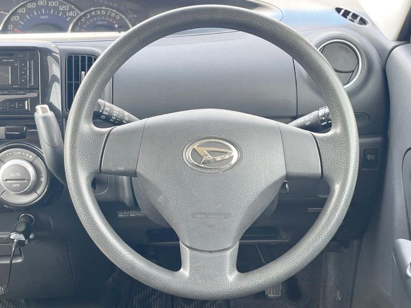 2013 Daihatsu Tanto DBA-L375S (UW-6a20ec8d66ba1)[17]