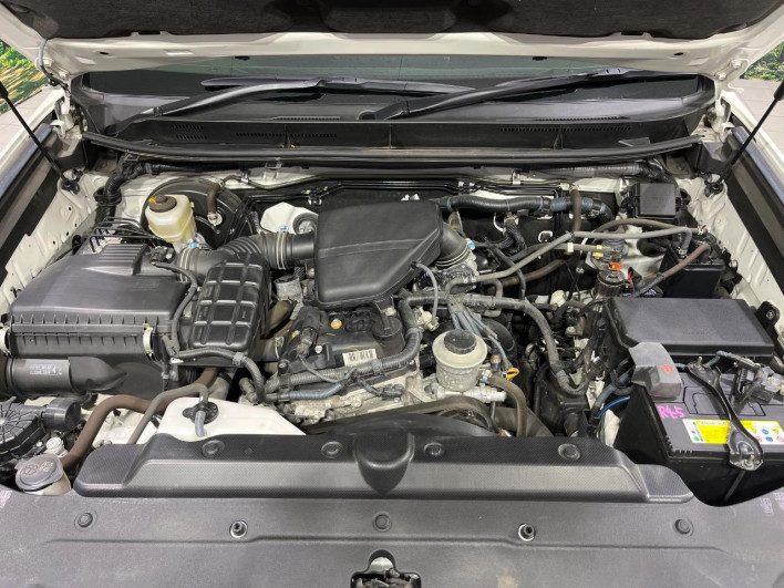 2017 Toyota Land Cruiser Prado CBA-TRJ150W (UW-6a20ed809c8cf)[5]