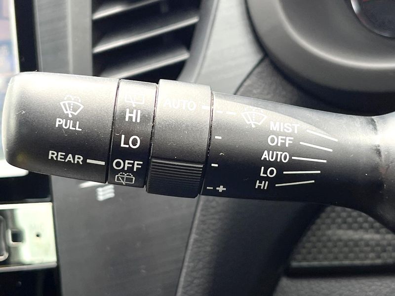 2014 Subaru Legacy B4 DBA-BMM (UW-6a223de5e3b8b)[24]