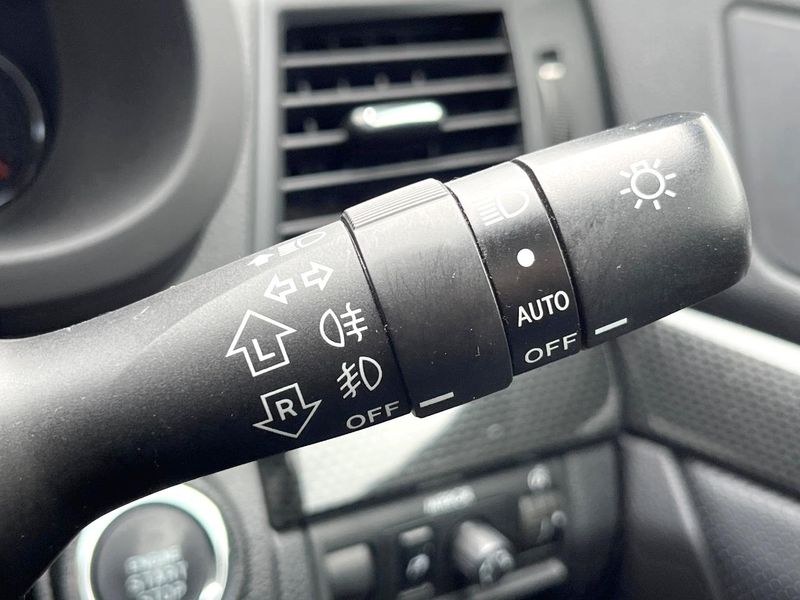 2014 Subaru Legacy B4 DBA-BMM (UW-6a223de5e3b8b)[23]