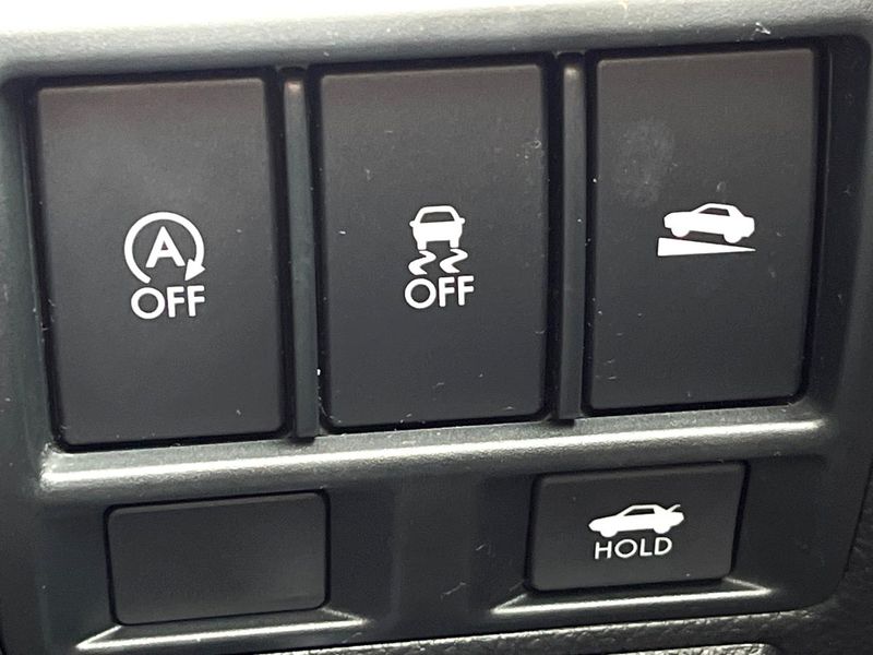 2014 Subaru Legacy B4 DBA-BMM (UW-6a223de5e3b8b)[26]