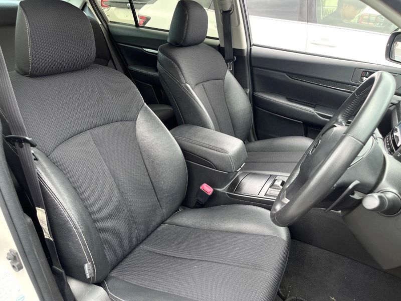 2014 Subaru Legacy B4 DBA-BMM (UW-6a223de5e3b8b)[4]