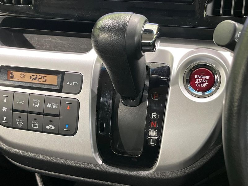 2015 Honda N-WGN DBA-JH1 (UW-6a223e8081eeb)[12]