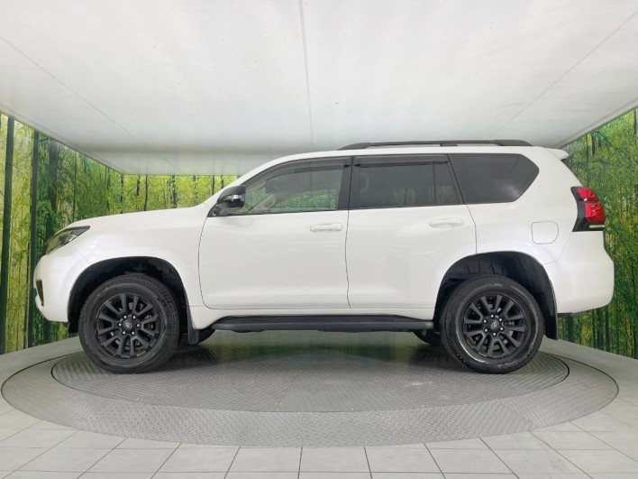 2022 Toyota Land Cruiser Prado 3BA-TRJ150W (UW-6a223f88b124e)[22]