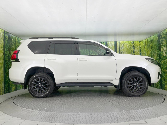 2022 Toyota Land Cruiser Prado 3BA-TRJ150W (UW-6a223f88b124e)[21]