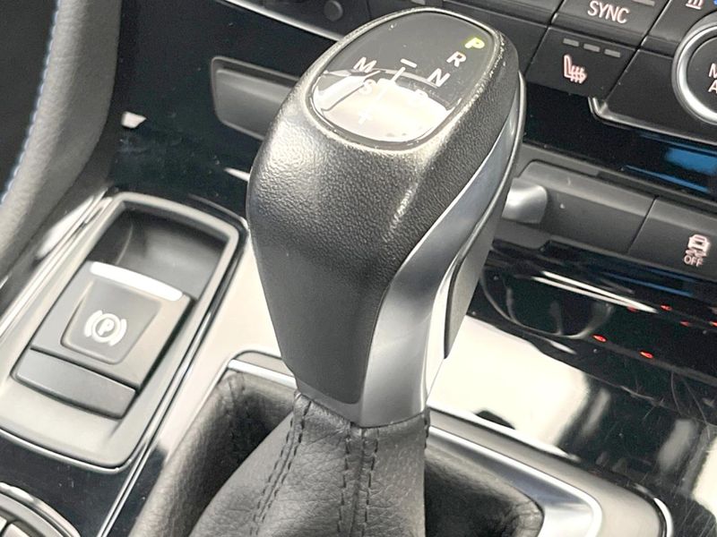 2016 BMW 2 Series DBA-2A20 (UW-6a223f9b15dd4)[21]