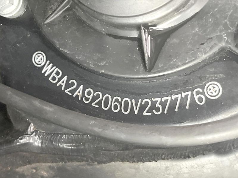 2016 BMW 2 Series DBA-2A20 (UW-6a223f9b15dd4)[1]