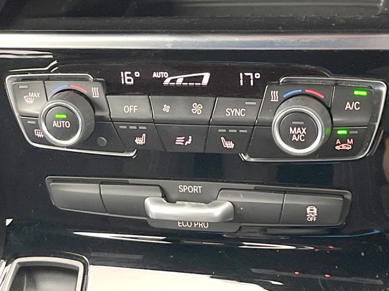 2016 BMW 2 Series DBA-2A20 (UW-6a223f9b15dd4)[24]