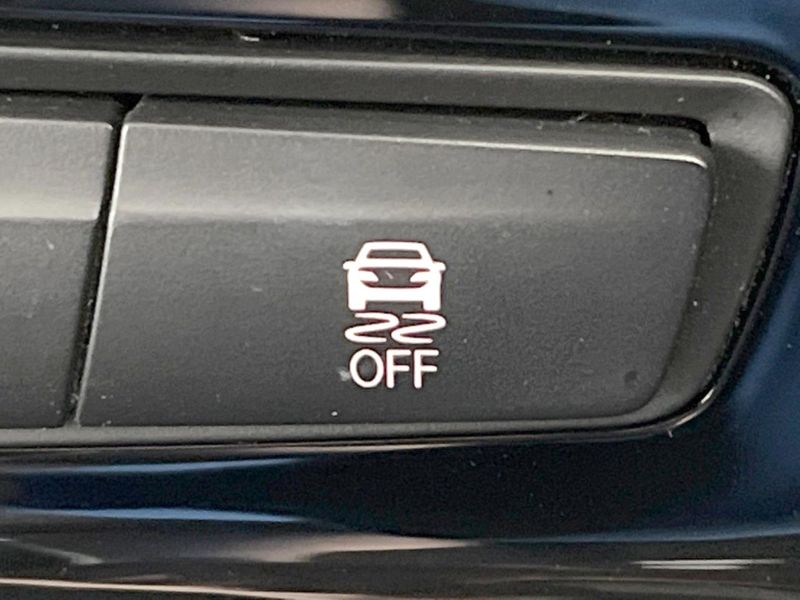 2016 BMW 2 Series DBA-2A20 (UW-6a223f9b15dd4)[19]