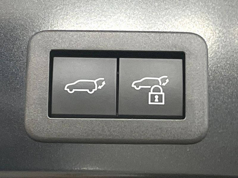 2024 Toyota Corolla Cross 6AA-ZVG13 (UW-6a223fcdc1a57)[20]