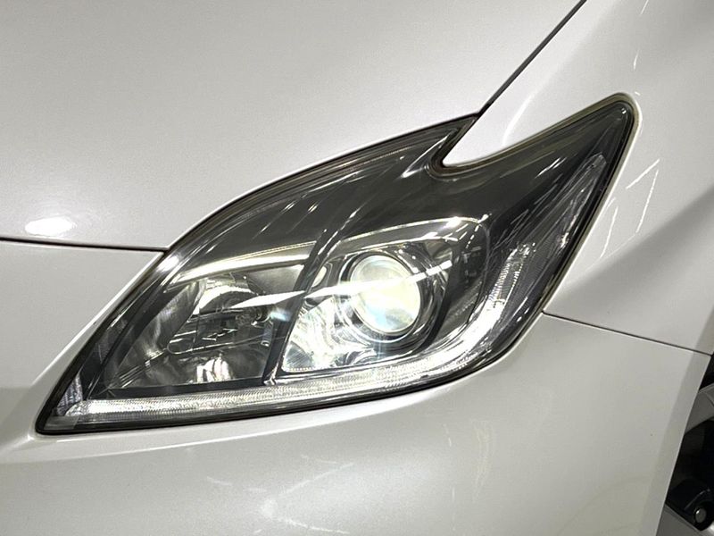 2014 Toyota Prius DAA-ZVW30 (UW-6a223fd36ff7c)[29]