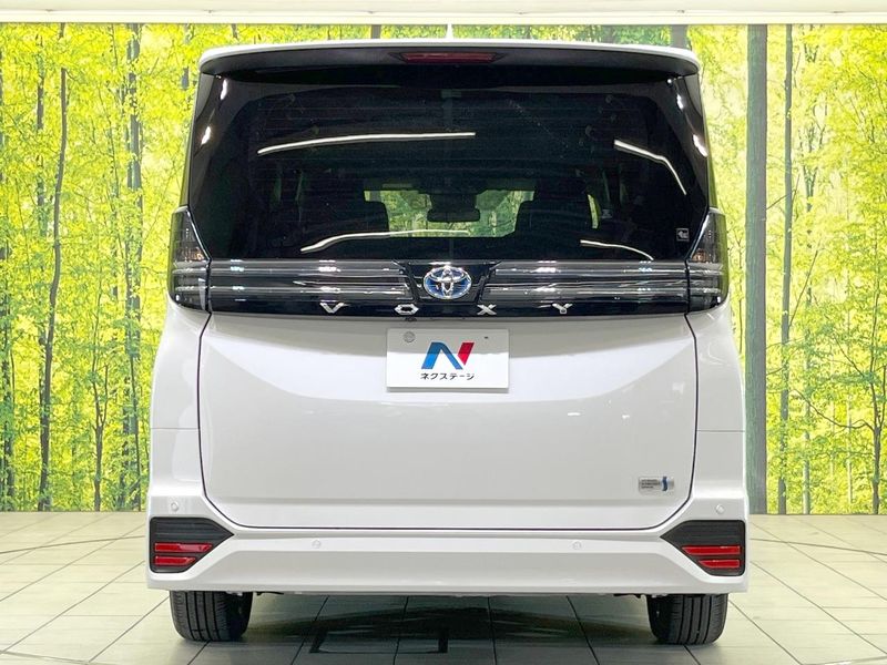 2023 Toyota Voxy 6AA-ZWR90W (UW-6a223fe7a5692)[9]