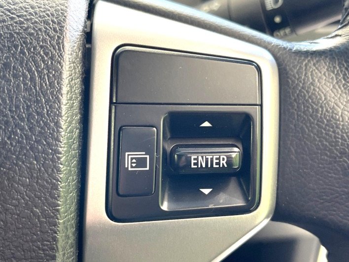 2016 Toyota Land Cruiser Prado LDA-GDJ150W (UW-6a238f57d105c)[23]